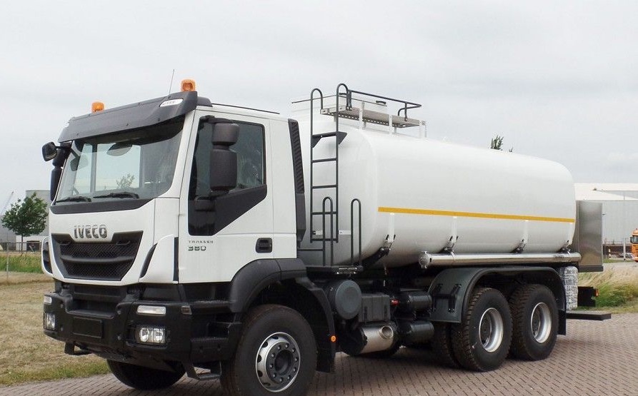 Бензовоз 18 м3 - Iveco Trakker