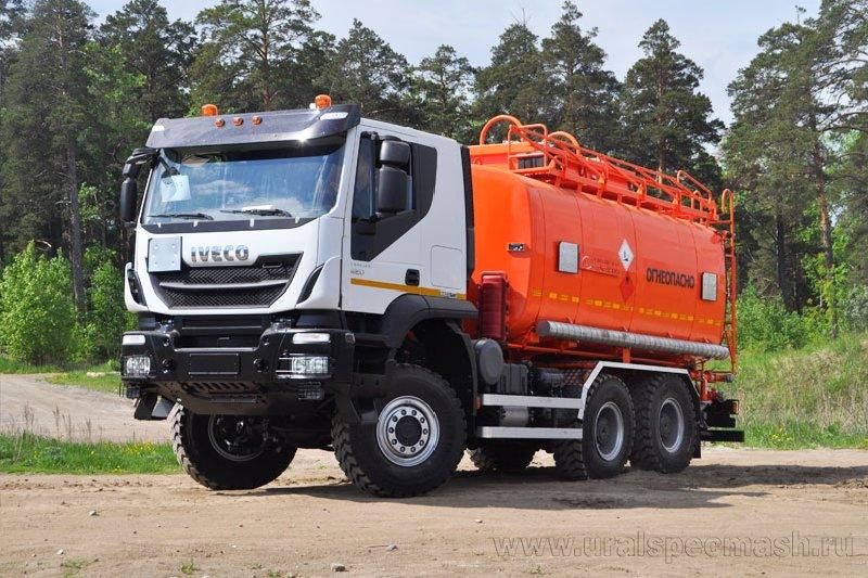 Бензовоз 18 м3 - Iveco Trakker